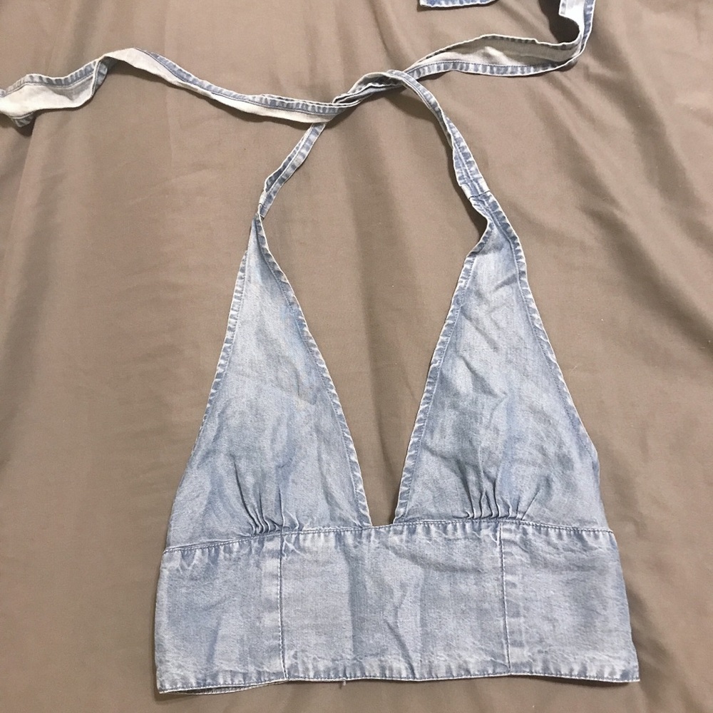 Halter crop top
